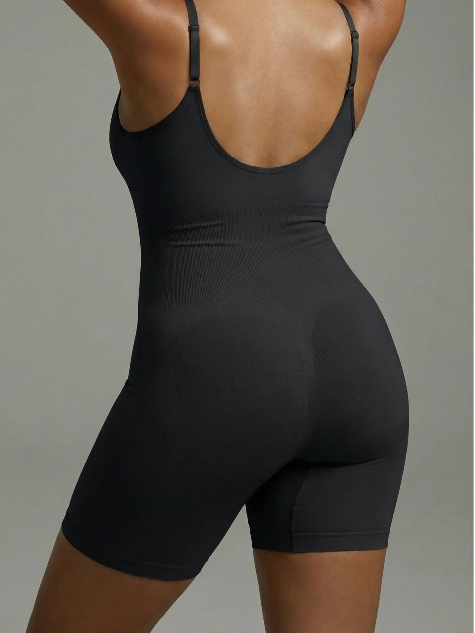 curvehold-seamless-shaping-suit-obsidian-4386072 - ILARIA Intimates