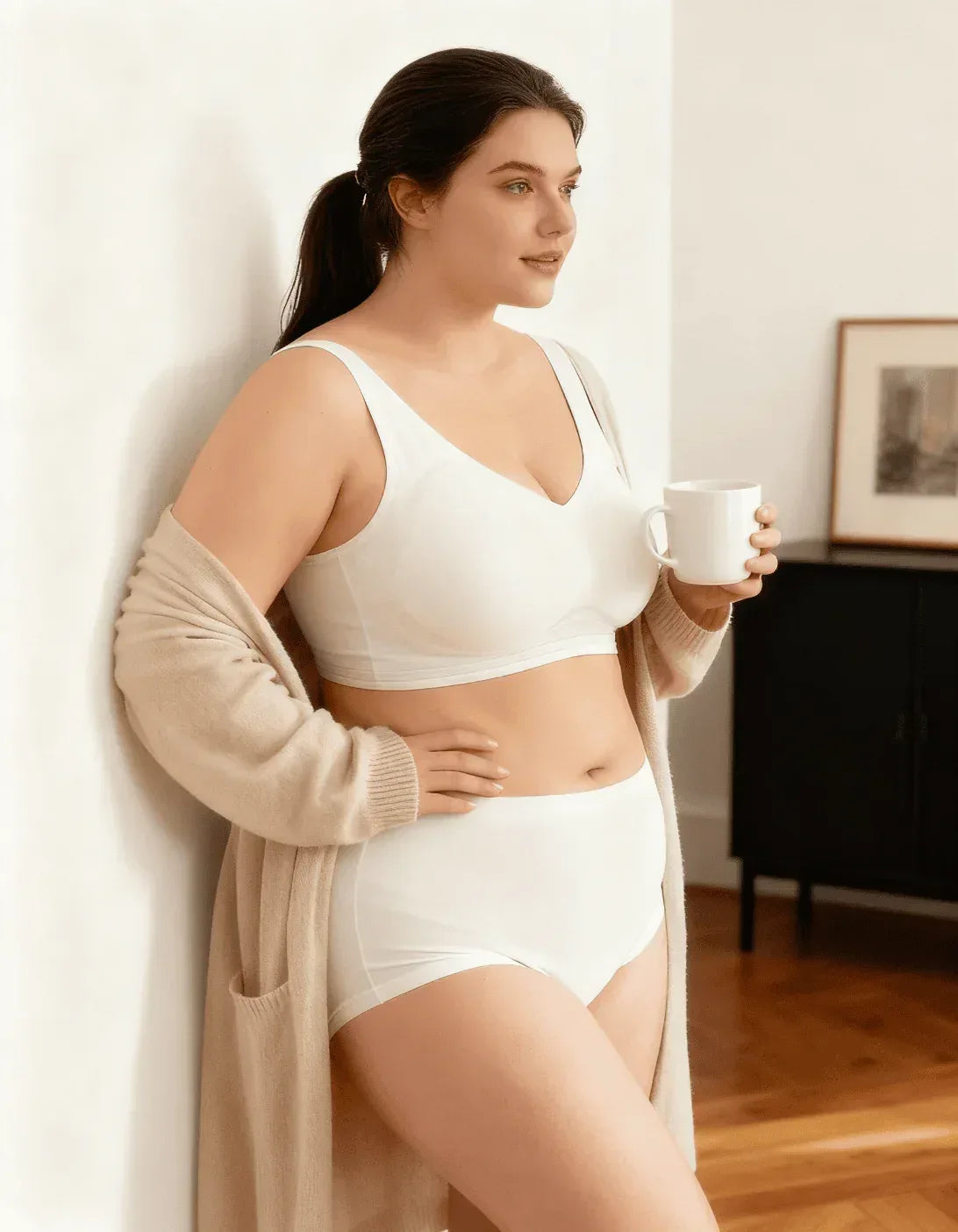 freepik__a-full-shot-of-a-24yearold-white-woman-plus-size-w__10601_a8f76ad6-cc38-48e5-9e79-7f9057d4a7a2 - ILARIA Intimates