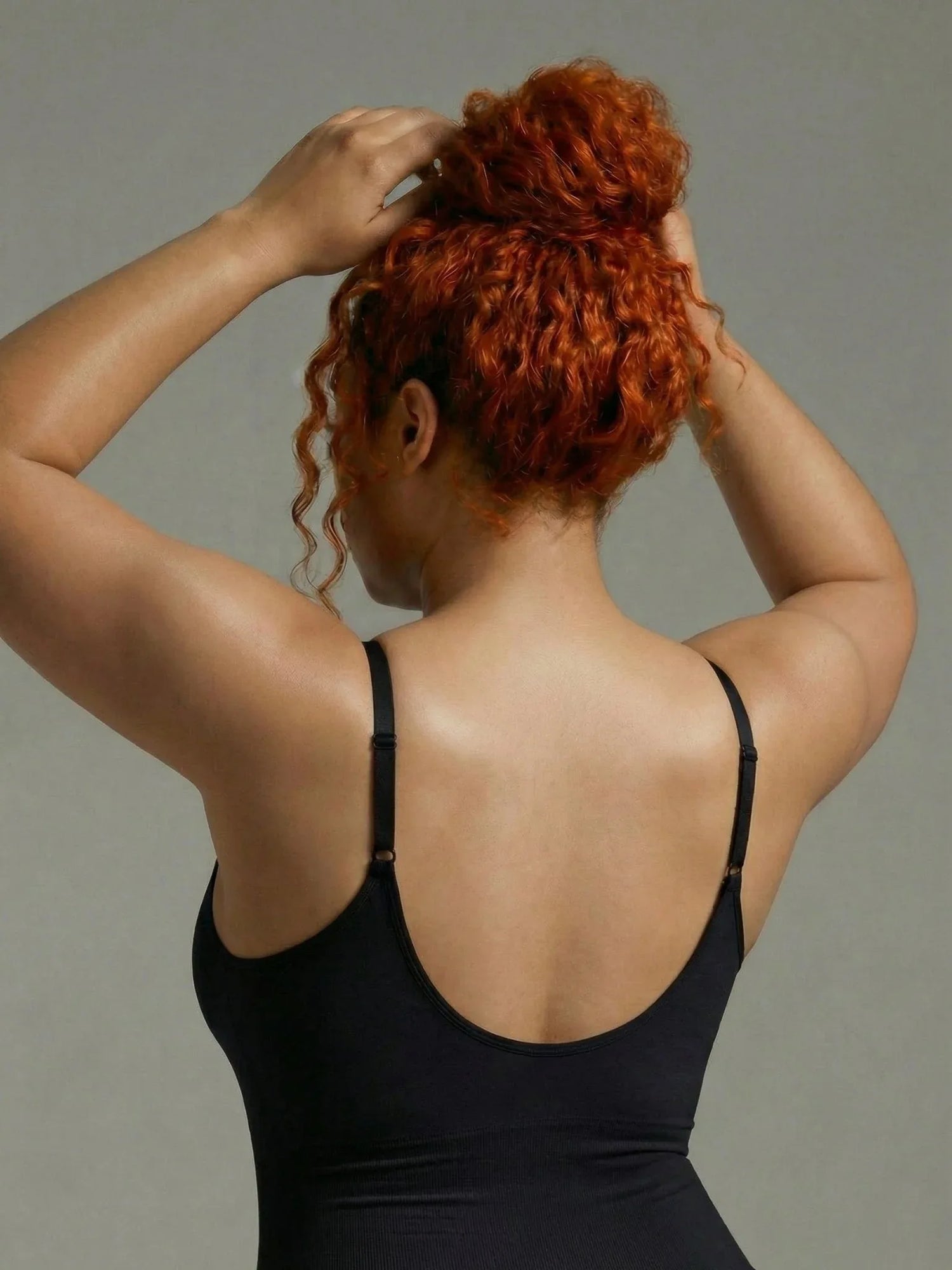 curvehold-seamless-shaping-suit-obsidian-4109954 - ILARIA Intimates 