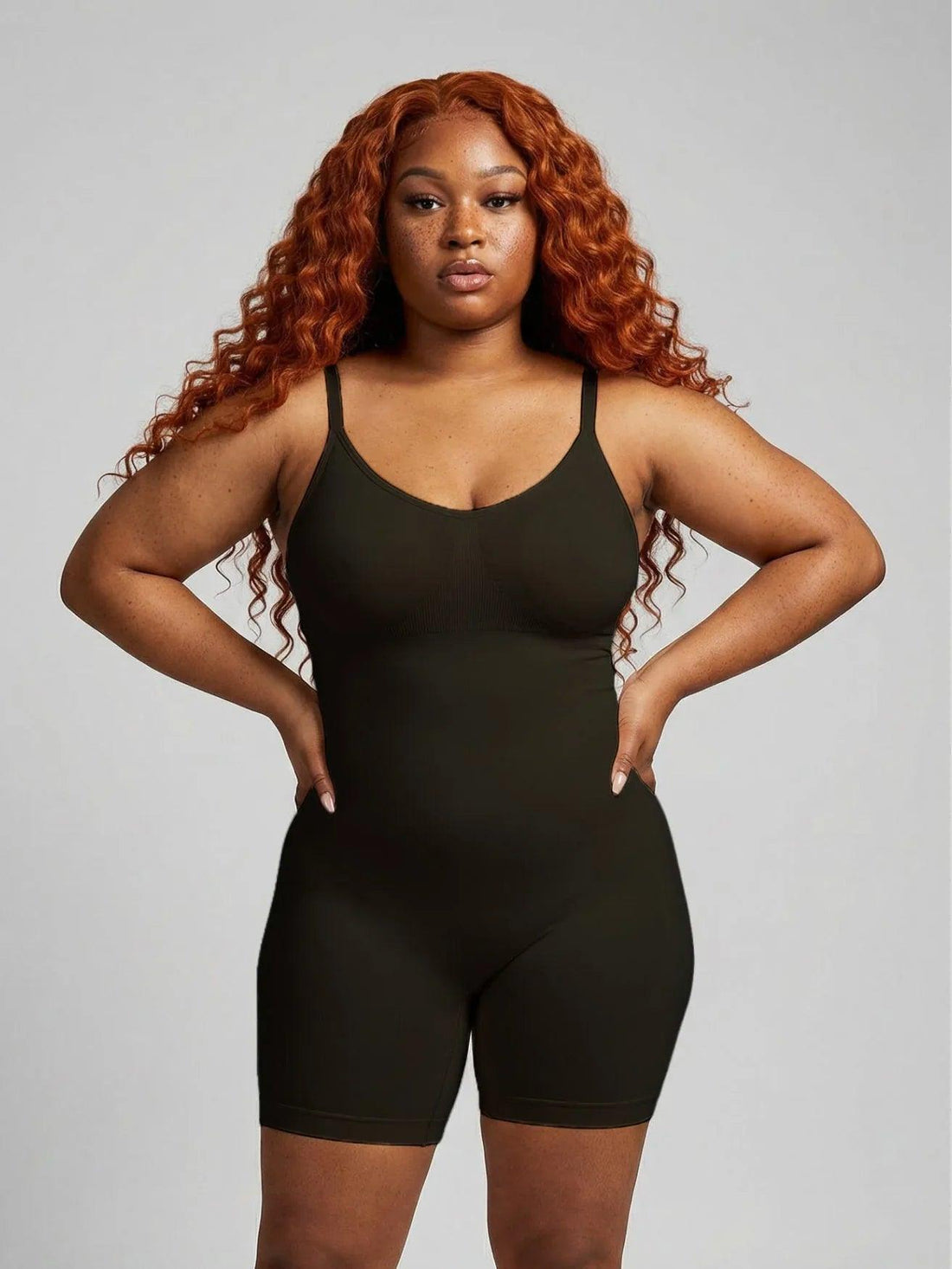 curvehold-seamless-shaping-suit-obsidian-5278038 - ILARIA Intimates 