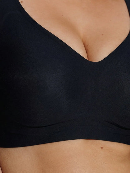 everyday-v-bra-seamless-wireless-comfort-obsidian-7874743 - ILARIA Intimates 