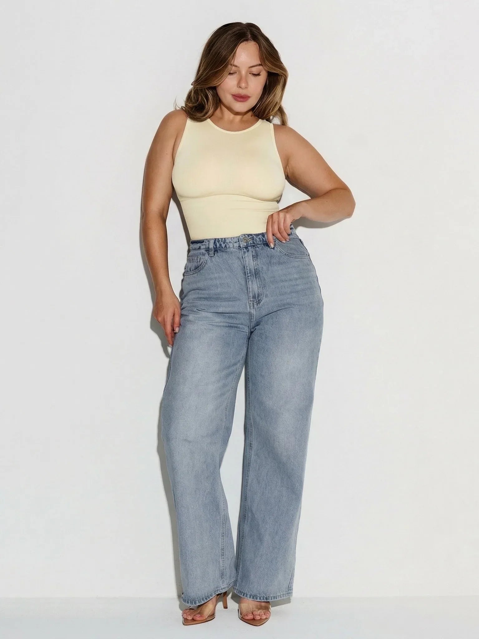 smoothlayer-bodysuit-cream-seamless-round-neck-shaper-5809064 - ILARIA Intimates 