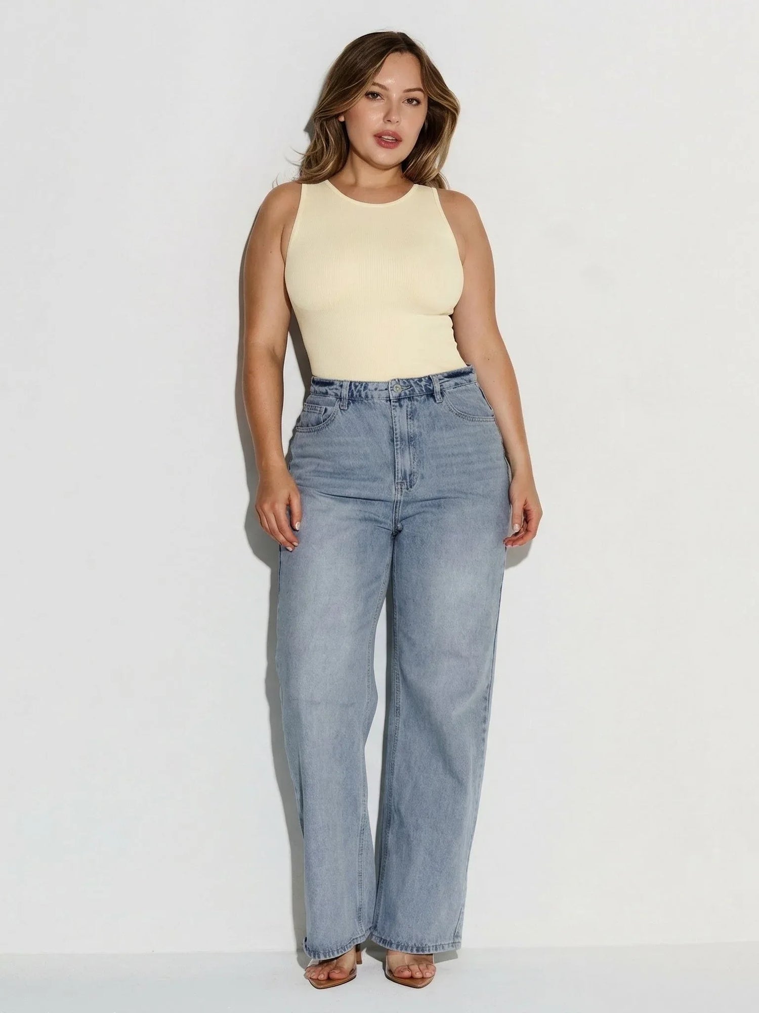 smoothlayer-bodysuit-cream-seamless-round-neck-shaper-9423238 - ILARIA Intimates 