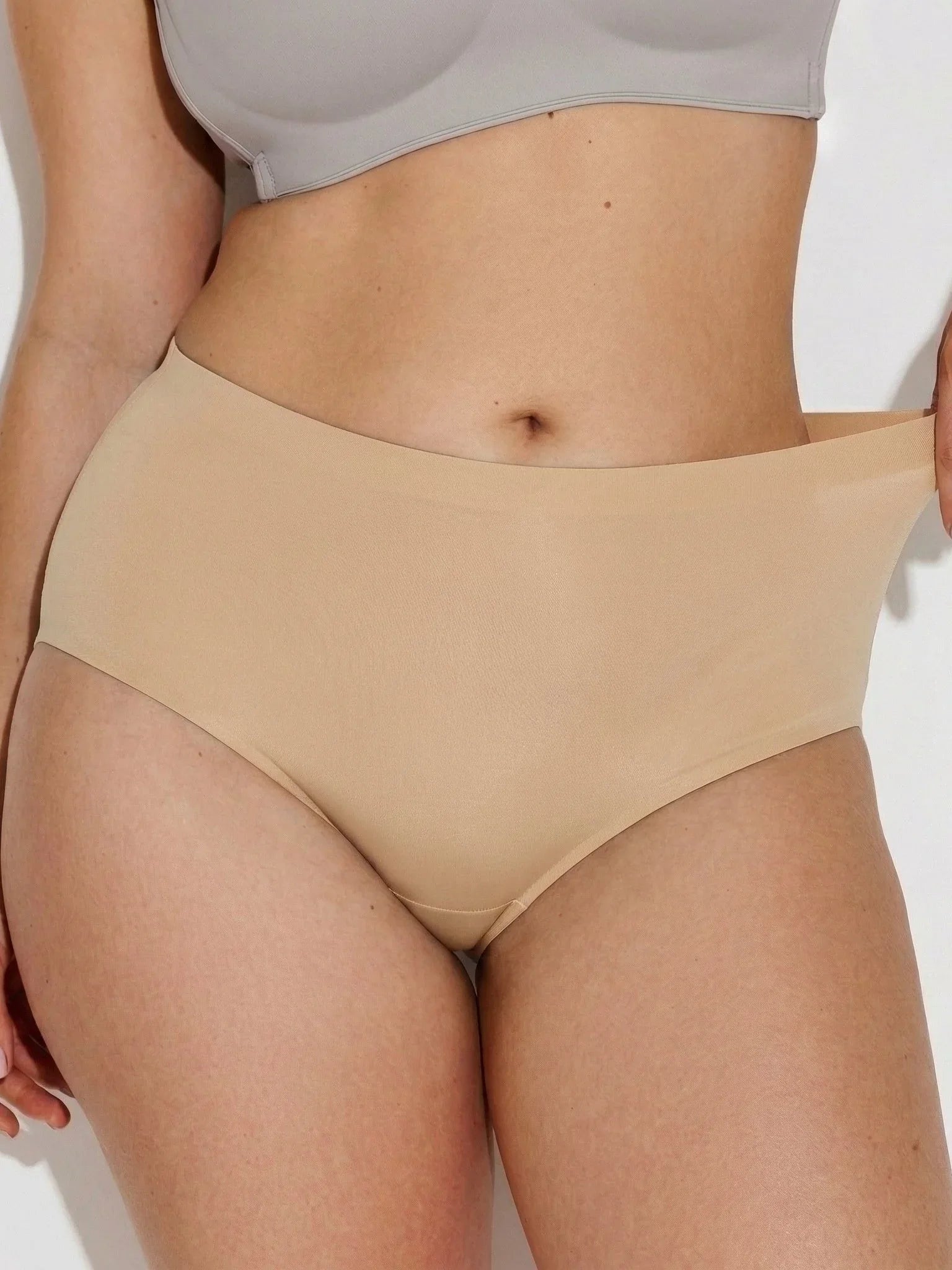 softline-briefs-sandstone-seamless-no-show-panties-with-cotton-gusset-3515395 - ILARIA Intimates 